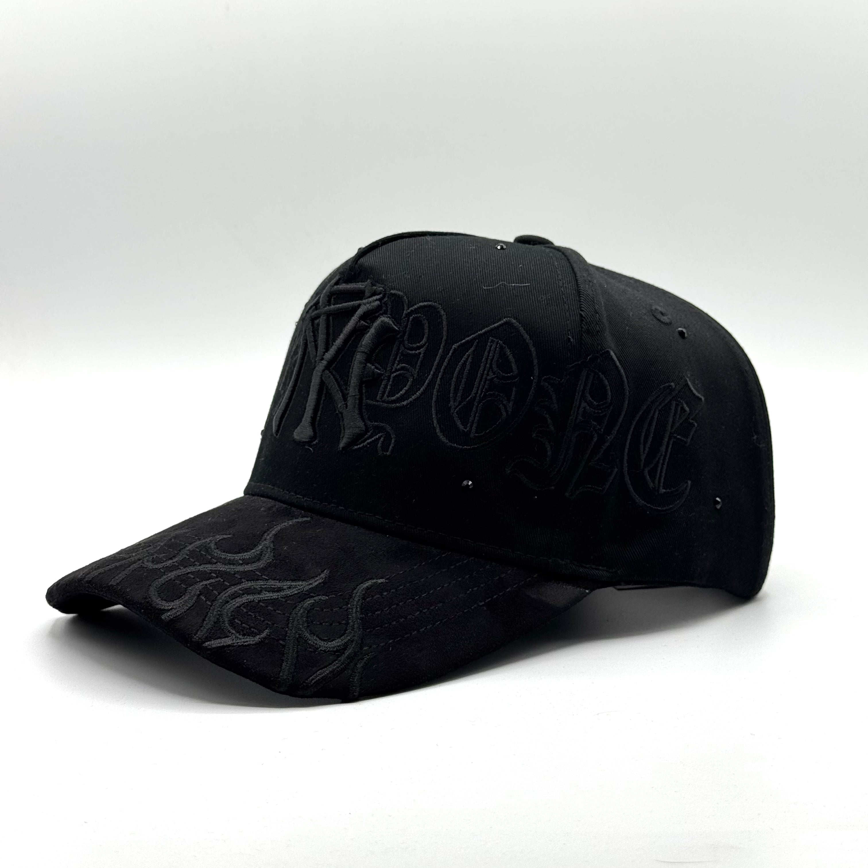 NY CRISTALS • 31 HATS