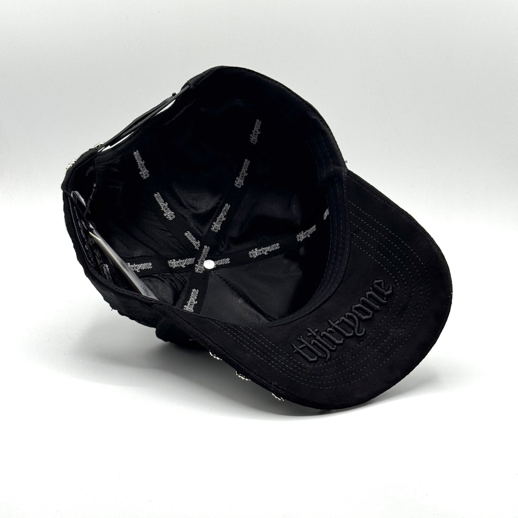 VS THW WORLD • 31 HATS