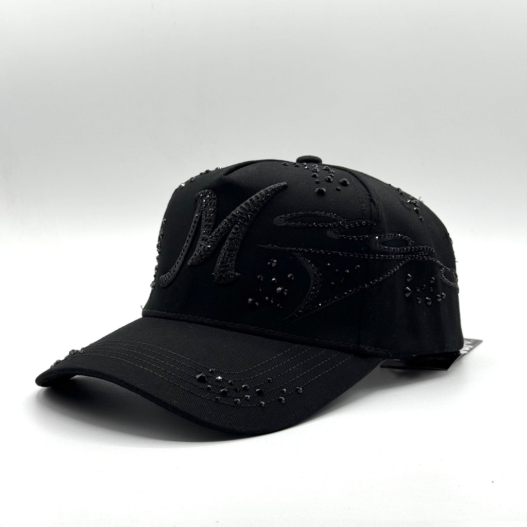 MAGO TOTAL BLACK • 31 HATS
