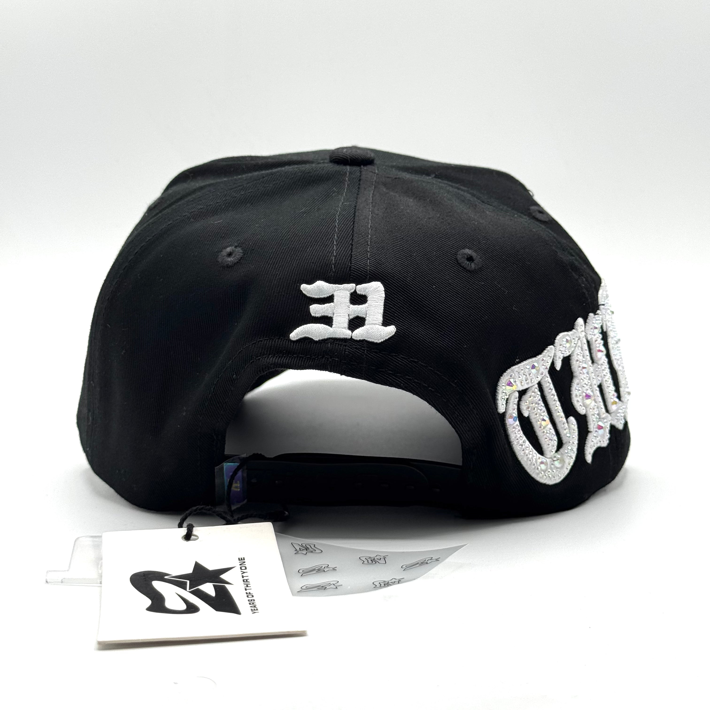 CONCRETE JUNGLE • 31 HATS